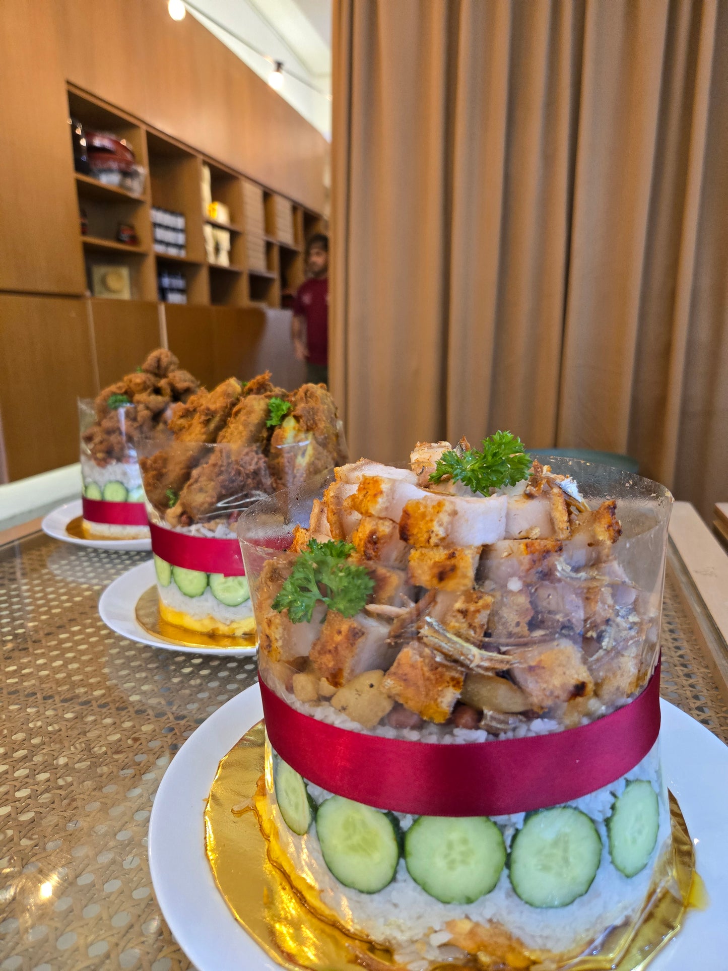 Crackling Siuyuk Pork Lard Nasi Lemak Cake (6 inch)