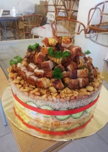 Crackling Siuyuk Pork Lard Nasi Lemak Cake (12 inch)