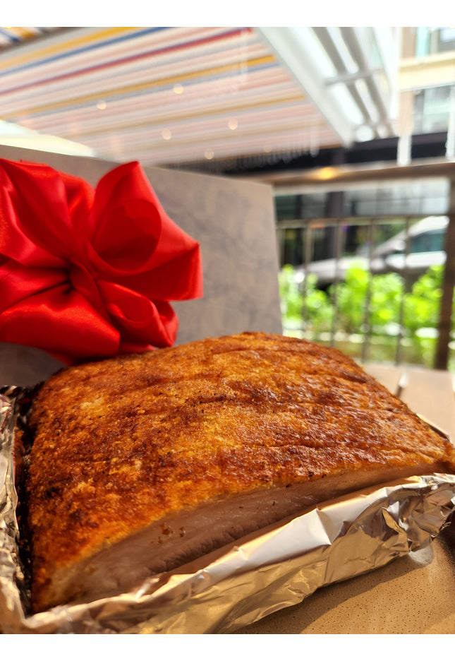 (Freshly Roasted) Crackling Skin Dry-Aged Siu Yuk 黄金砖烧肉