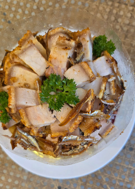 Crackling Siuyuk Pork Lard Nasi Lemak Cake (6 inch)