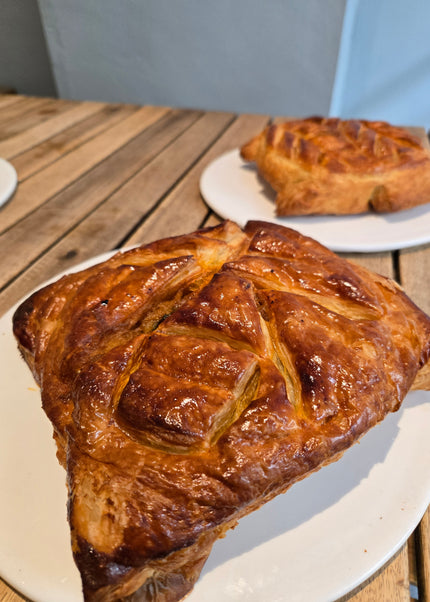 Pork Curry Puff Pastry (HOT)