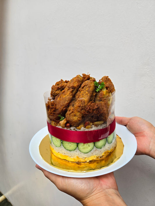 Cripsy Pork Ribs Berempah Pork Lard Nasi Lemak Cake (6 inch)